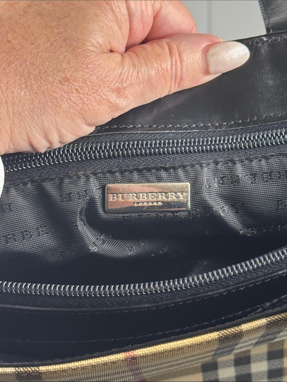 Burberry Nova check Leather-Trim Tote - Picture 7 of 12